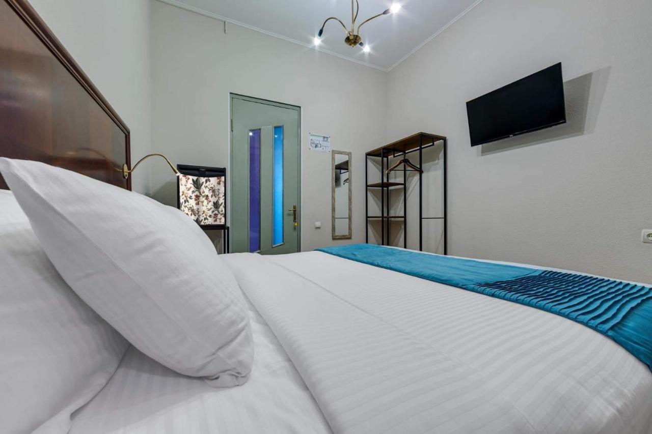 House 52 Boutique Hotel ティビリシ エクステリア 写真