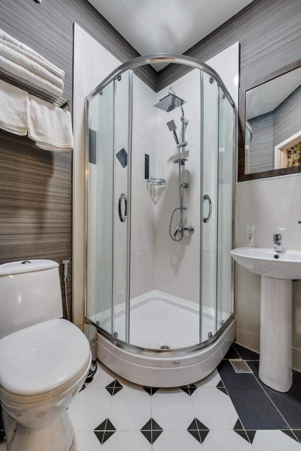 House 52 Boutique Hotel ティビリシ エクステリア 写真
