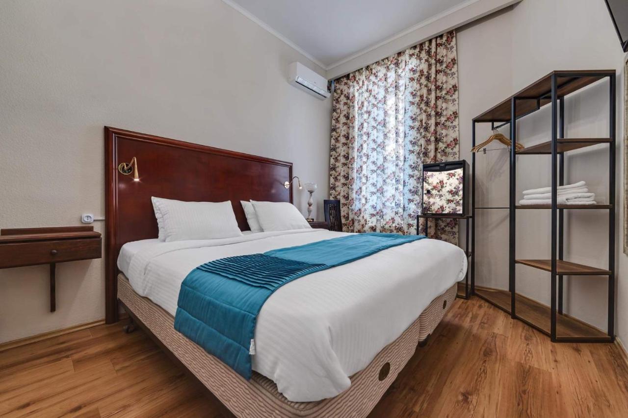 House 52 Boutique Hotel ティビリシ エクステリア 写真